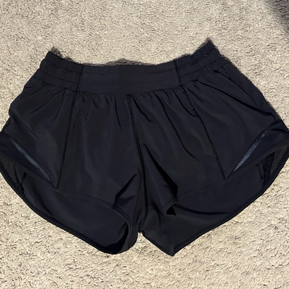 Lululemon Hotty Hot High-Rise Lined Short 2.5"